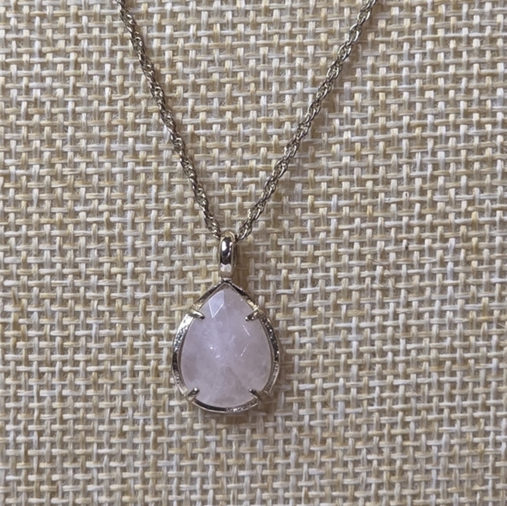 Kendra Scott KIRI? pale Pink Teardrop Gold Pendant Necklace‎